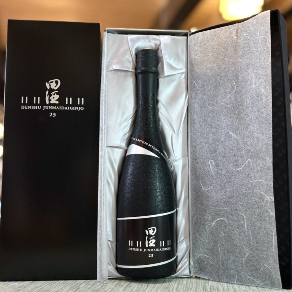 【限定値下げ✭8/30〜9/6迄！175000円！推定200年無銘手工品4/4】 数年に一度発売の最高級酒！「田酒 純米大吟醸 二割三分」到着です